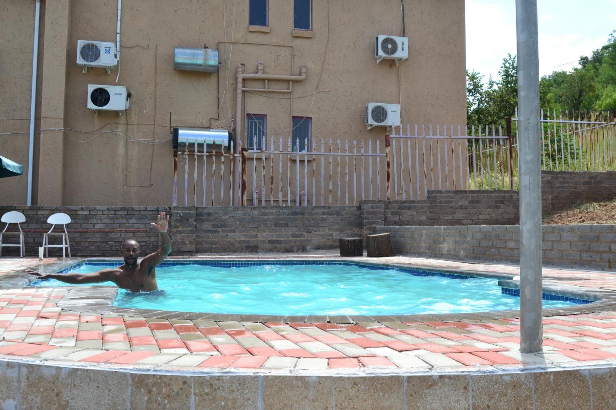 Kamogelo Guest House Pilanesberg Exterior photo