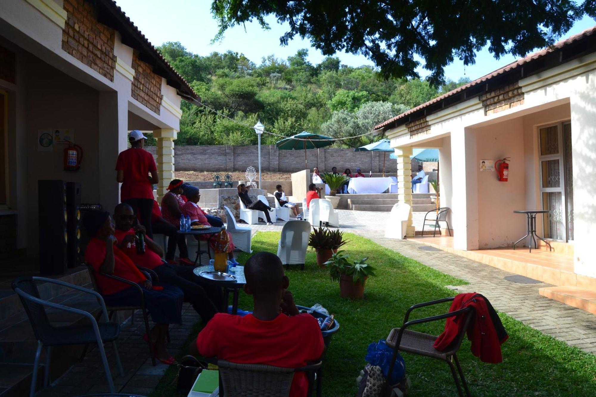 Kamogelo Guest House Pilanesberg Exterior photo
