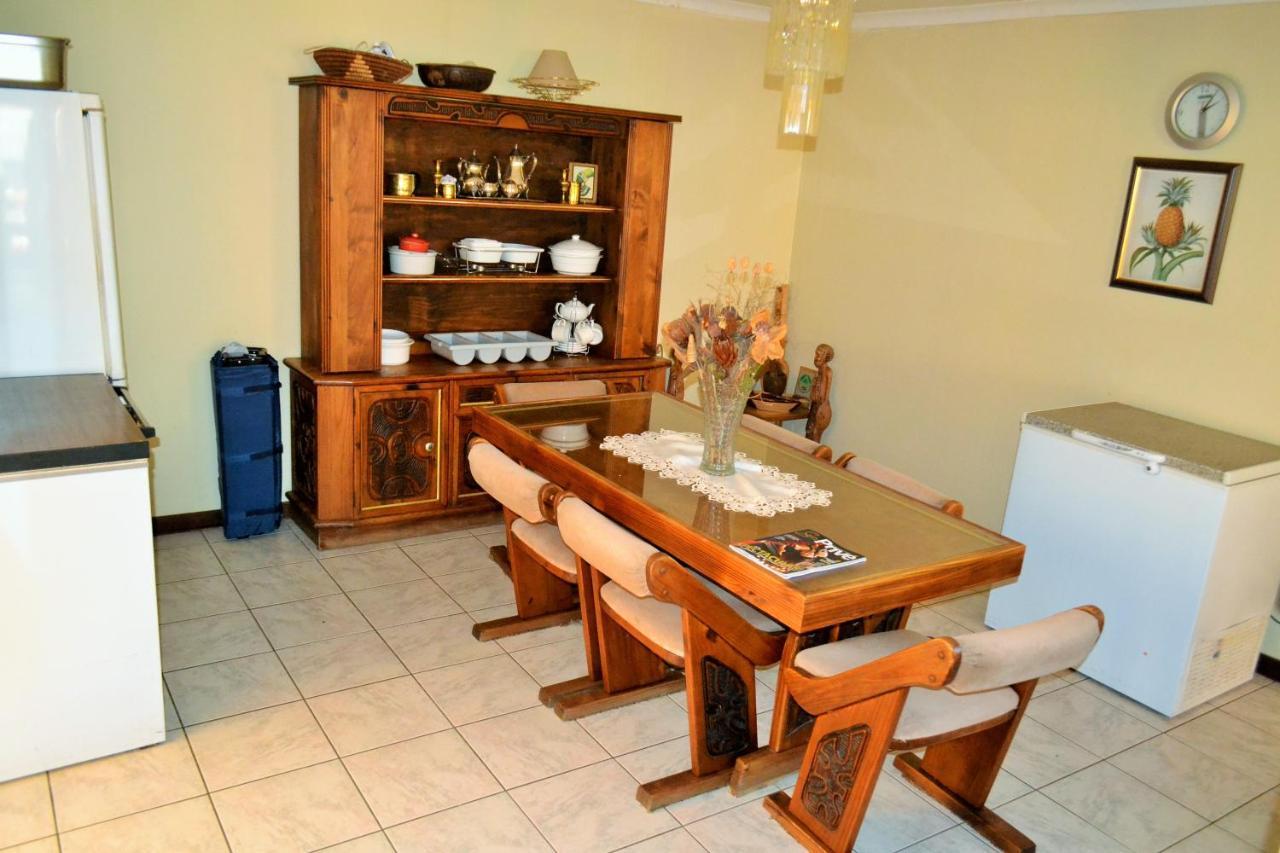Kamogelo Guest House Pilanesberg Exterior photo