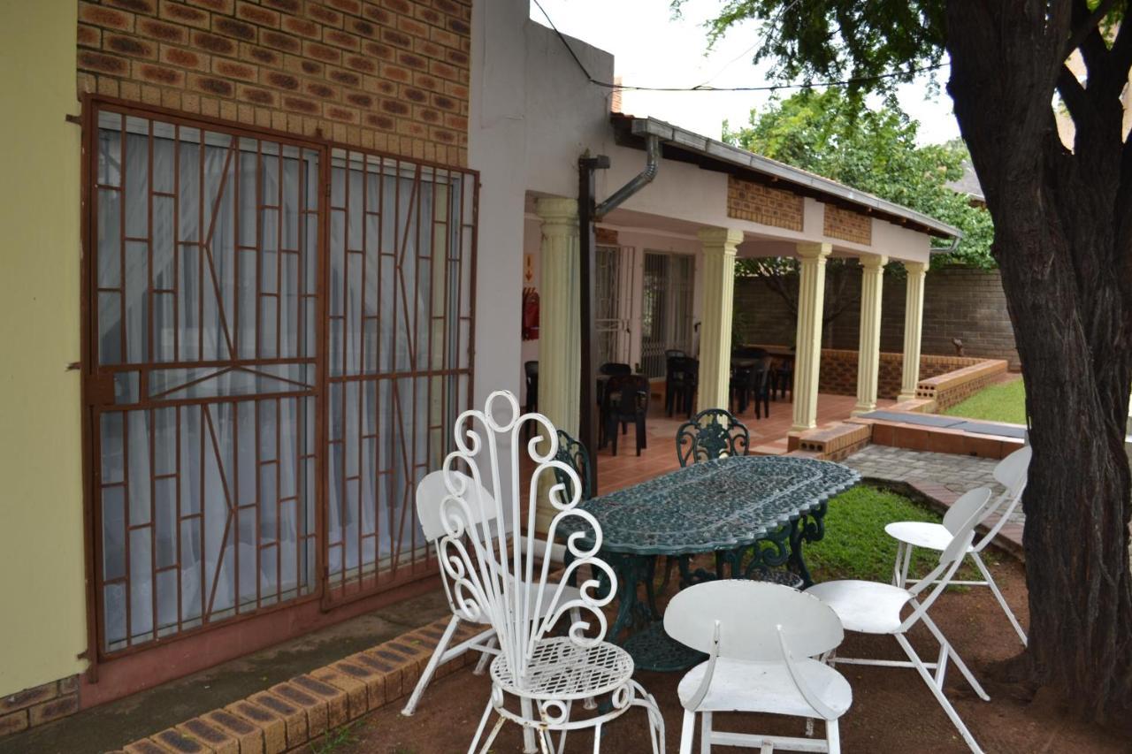 Kamogelo Guest House Pilanesberg Exterior photo