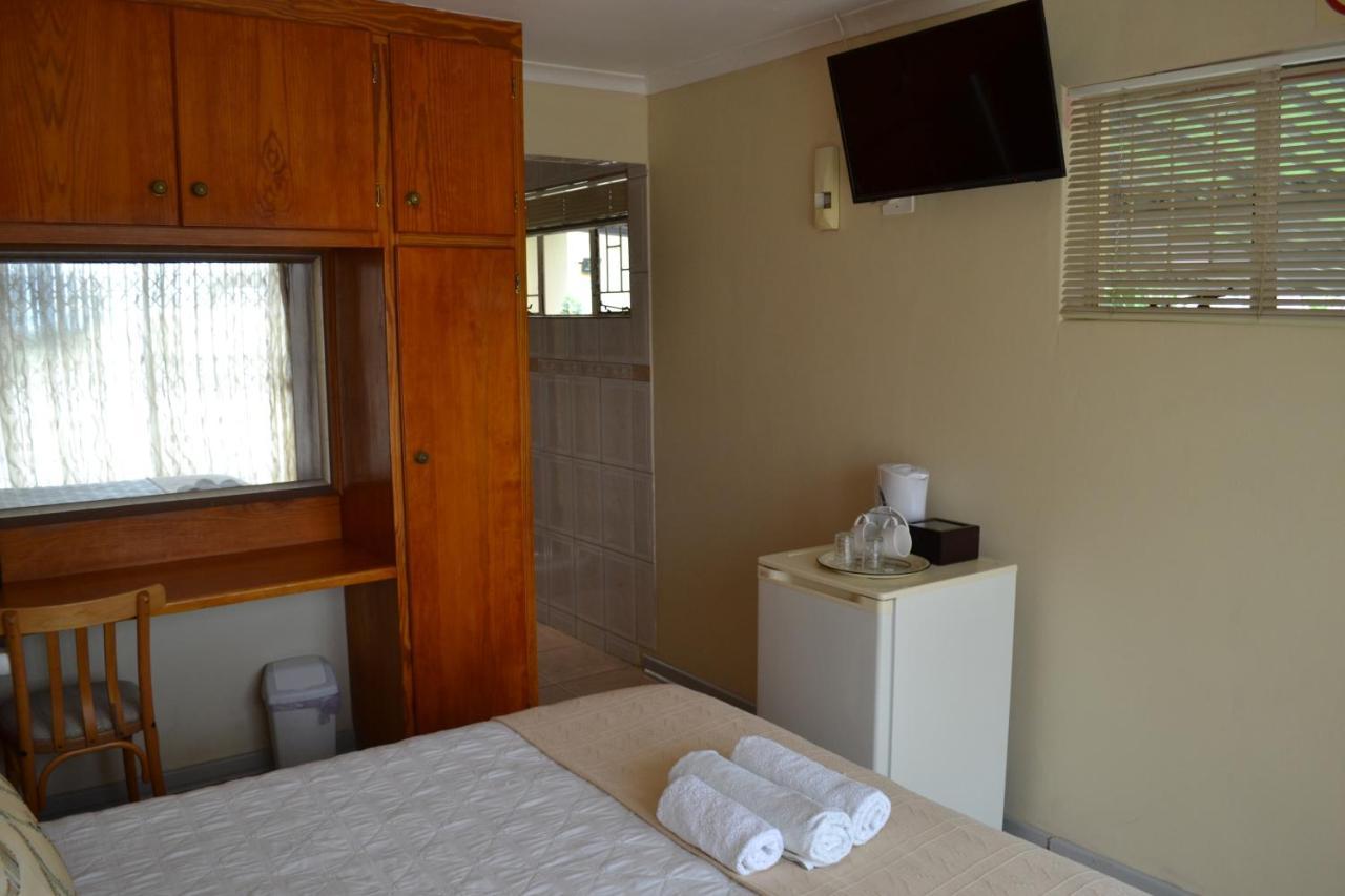 Kamogelo Guest House Pilanesberg Exterior photo